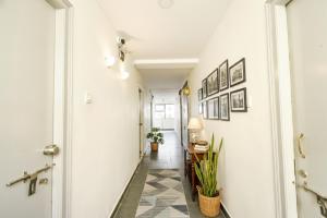 Φωτογραφία από το άλμπουμ του FabHotel SRH Pride - Nr Hitech City Railway Station στο Χιντεραμπάντ