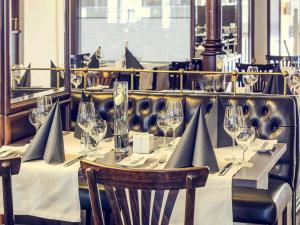 ห้องอาหารหรือที่รับประทานอาหารของ Mercure Hotel Dortmund Centrum