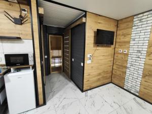 Μια τηλεόραση ή/και κέντρο ψυχαγωγίας στο Gr & Gr +6 φωτογραφίες