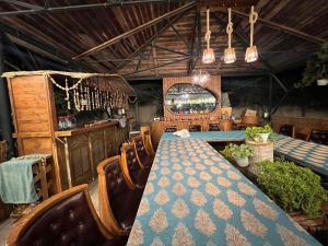 Restaurace v ubytování Village Guest House
