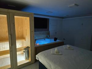 Gallery image of Room with jacuzzi and sauna Edy in Zagreb