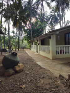 Κήπος έξω από το Homestay at Agonda by the backwaters