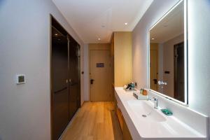 Afbeelding uit fotogalerij van Matsuhara Retreat in Fushansuo