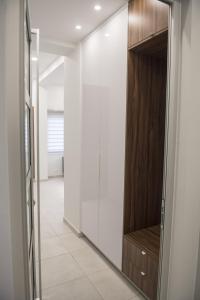 ニコシアにあるSTAY Glam Skin Studioの廊下