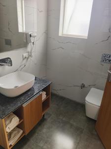 Koupelna v ubytování Creekwood Farmhouse Resort