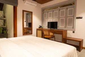 Μια τηλεόραση ή/και κέντρο ψυχαγωγίας στο Kings Grove