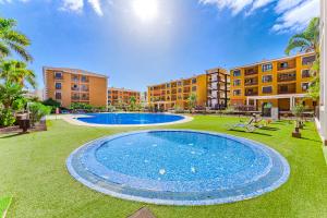 Πισίνα στο ή κοντά στο PALM-MAR Paradise with pools and AC