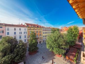 Γενική άποψη της πόλης Μόντενα ή θέα της πόλης από  αυτό το διαμέρισμα