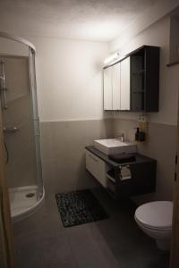 Ένα μπάνιο στο Ferienwohnung Obergraben