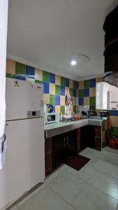 Η κουζίνα ή μικρή κουζίνα στο Sabu Apartments