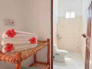 Ένα μπάνιο στο Outdoor Cinema Group Friendly Retreat