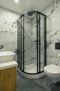 Vannituba majutusasutuses Colorful Apartments Y +35 fotot