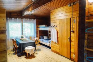 Postel nebo postele na pokoji v ubytování Waldhaus Molzen - Natur erleben + 16 fotografií