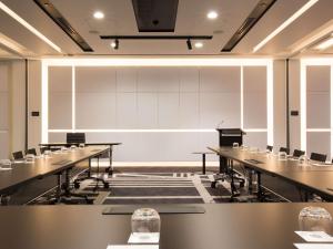 Бизнес-центр и/или конференц-зал в Pullman Sydney Airport