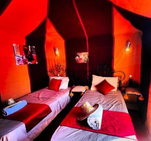 メルズーガにあるDesert Marhaba luxury Campのギャラリーの写真