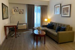 Posezení v ubytování Esplendor by Wyndham Los Mochis Country Place