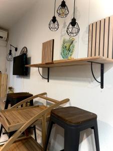 Φωτογραφία από το άλμπουμ του Coconut Lodge - Marina des Trois-ilets -T1 σε Les Trois-Îlets