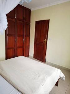 Afbeelding uit fotogalerij van Moshi Comfort Stay in Moshi +14 foto's