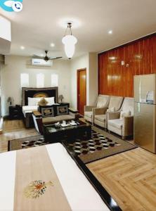 Η κουζίνα ή μικρή κουζίνα στο Park View Hotel Gulberg