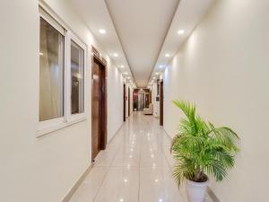 Gallery image of Hotel O Club99 Hotel & Rooftop-Cafe in Birbhaddar +27 photos