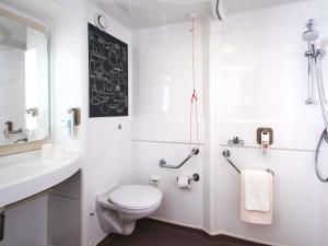 Ένα μπάνιο στο Ibis Sheffield City +74 φωτογραφίες