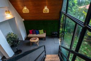 Χώρος καθιστικού στο Hazeloft Villa
