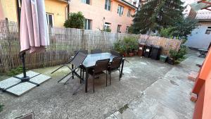 Κήπος έξω από το Central Nest parcare inclusa by Summer Smile +7 φωτογραφίες