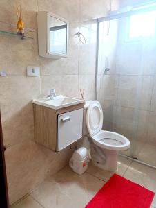 Koupelna v ubytování Apartamento próx ao centro com vaga + 18 fotografií