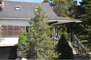 Κήπος έξω από το Villa Karina