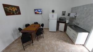 Η κουζίνα ή μικρή κουζίνα στο Depto Edu