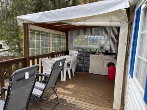 Μπαλκόνι ή βεράντα στο Mobil Home sans vis a vis