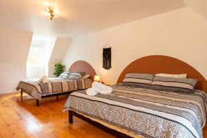 Postel nebo postele na pokoji v ubytování Modern & Charming Canadian house Spa, Sauna, Gym