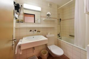 Vannituba majutusasutuses Hotel Krone Lenk