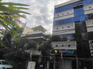 El edificio en el que está el hotel