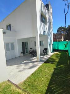 Gallery image of Casa Pinamar alquiler verano 2025 in Pinamar