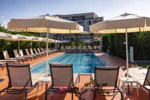 Πισίνα στο ή κοντά στο Rome Palace Deluxe - All Inclusive Premium