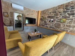 Posezení v ubytování Casa estilo rural en Beluso,Boiro BY CRISTIANYTAMARA