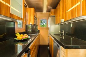 Φωτογραφία από το άλμπουμ του Kokomo Ultra-Lux King - Single Cottage σε Turtle Cove