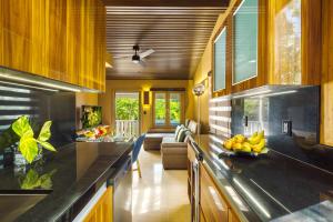 Φωτογραφία από το άλμπουμ του Kokomo Ultra-Lux King - Single Cottage σε Turtle Cove +9 φωτογραφίες