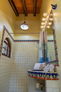 Ένα μπάνιο στο Suite Maito in the heart of Romantic Zone