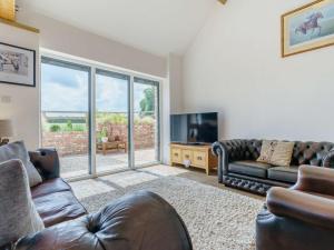 Μια τηλεόραση ή/και κέντρο ψυχαγωγίας στο 3 Bed in Malton 75899
