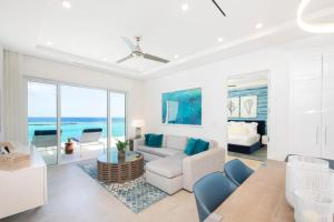 Posezení v ubytování Rum Point Resort 408