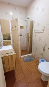 Bilik mandi di Iedas House +18 gambar