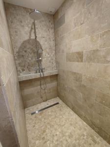 Koupelna v ubytování Chambre double avec salle de bain privée