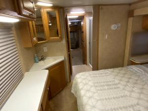 Gallery image of Platte-Camper in Woods w/FirePit & Hot Tub Access in Benzonia