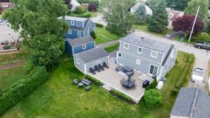 Fotografie z fotogalerie ubytování Newport Beach House with Huge Yard v destinaci Middletown + 44 fotografií