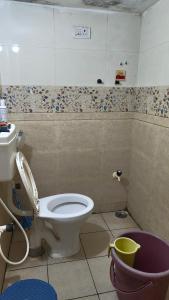 Ένα μπάνιο στο 5bhk Bunglow in Mysore