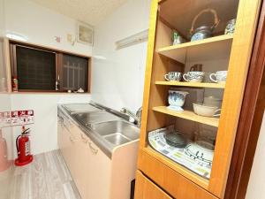 枚方市にあるHirakata - House - Vacation STAY 20200の小さなキッチン(シンク付)