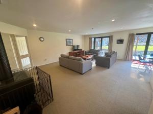 Χώρος καθιστικού στο 80 Jacks Pass Road