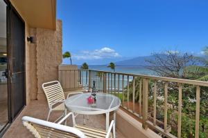 Φωτογραφία από το άλμπουμ του Paki Maui 424 · PM424 BeachFront 2BD w Ocean View σε Kahana